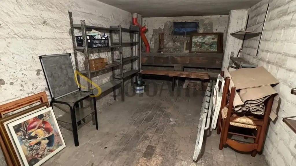 Pièces - 4-Bedroom Apartment in Quiet Area, Bologna