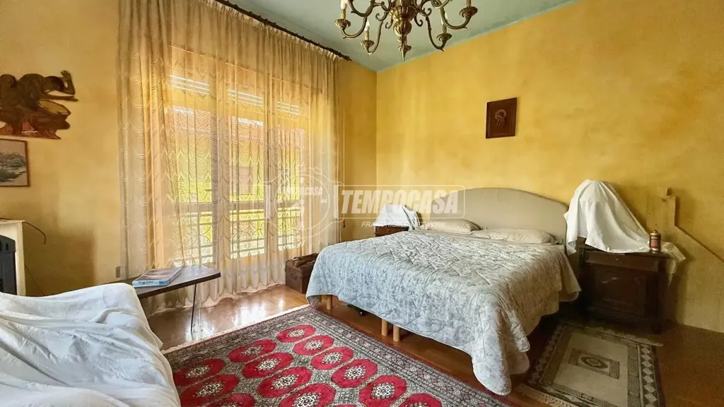 Magamistoad - Bifamiliar Villa with Garden in Ciriè