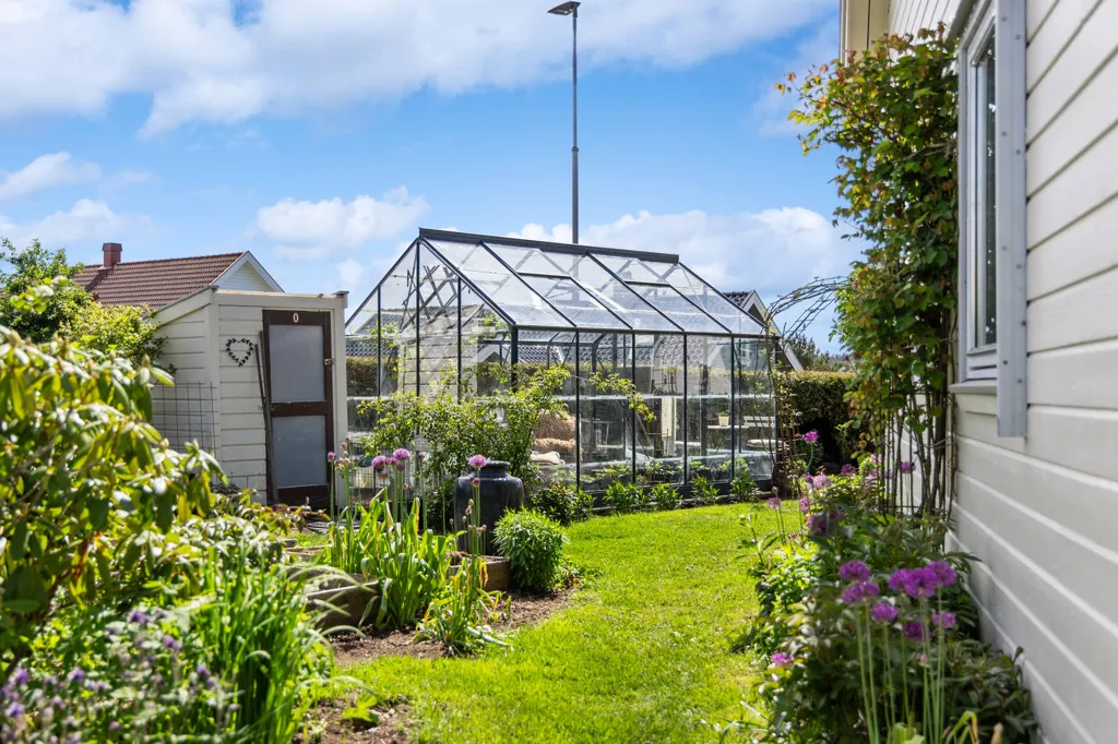 Giardino - Semi-detached House with Garden in Andebu