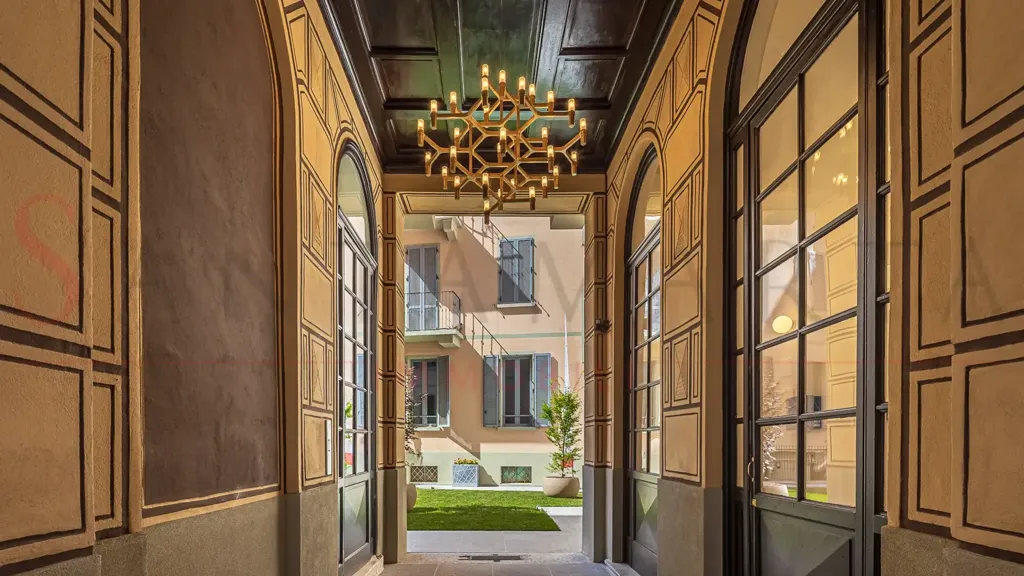 hallway_entrance