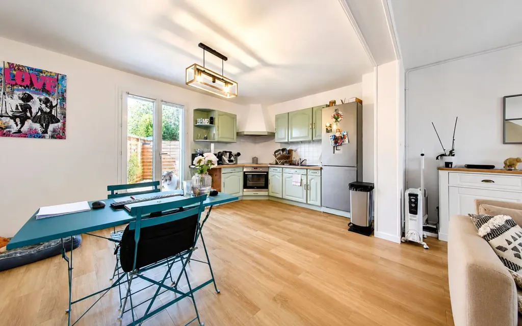 Elutuba - Triplex with Garden in Bouleurs