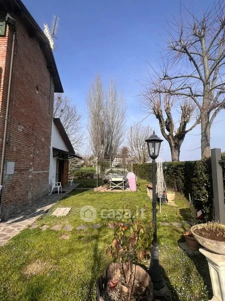 Aed - Independent House with Private Garden in Carpi