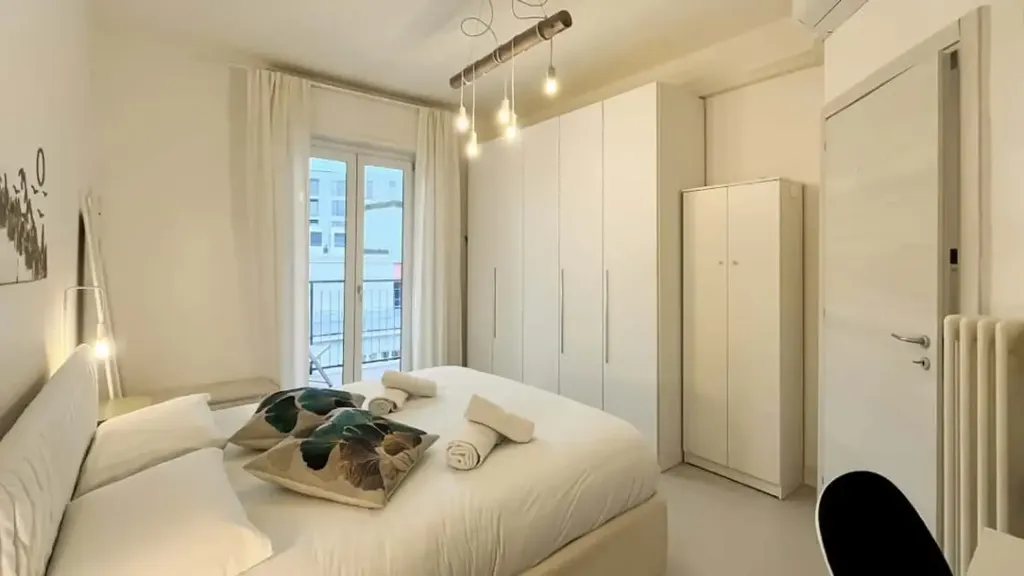 Chambres - Modern Studio with Balcony in Milan