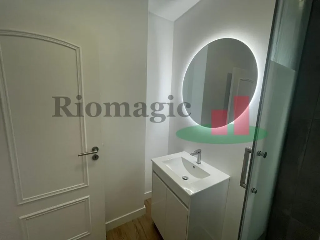 Bagni - Refurbished Flat with Balconies in Lisbon