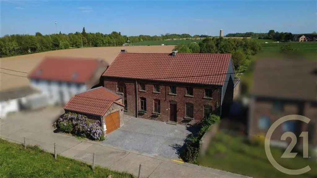 Vue aérienne - Villa de Caractère avec Piscine à Tourinnes-Saint-Lambert