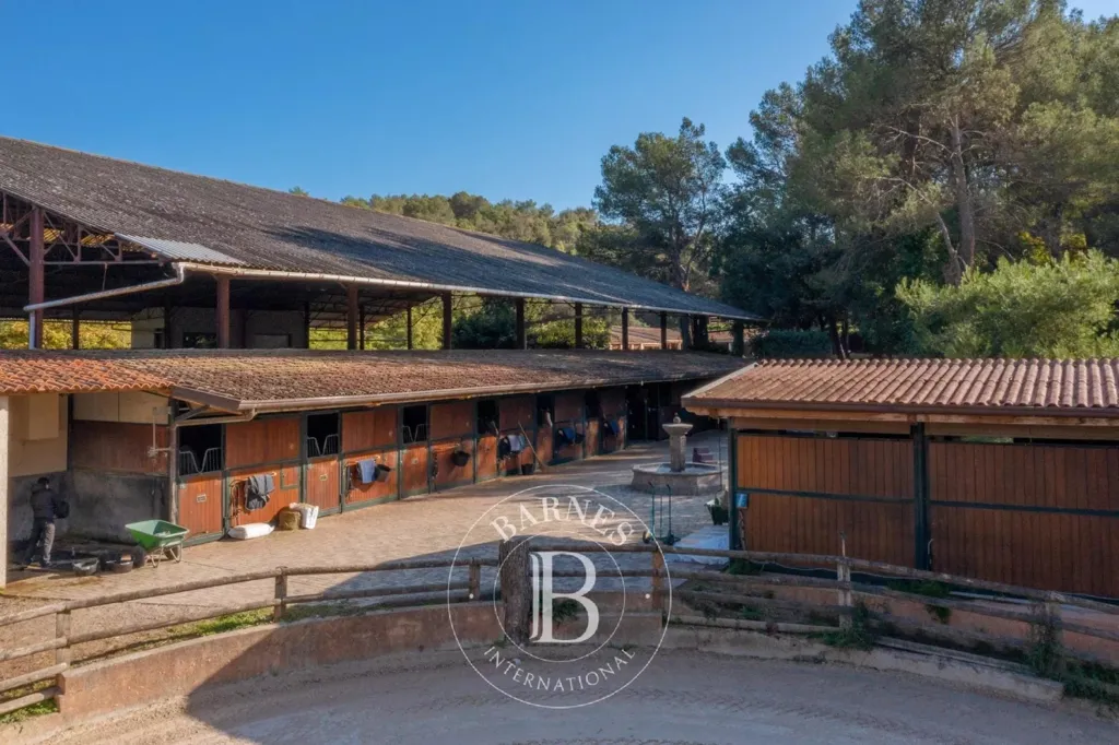 Exterior - 14-room house in Roquefort-les-Pins