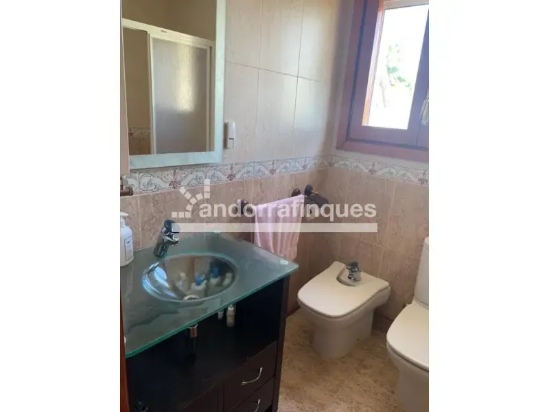 Salles de bain - Luxury Chalet with Pool in Urbanisation Berà