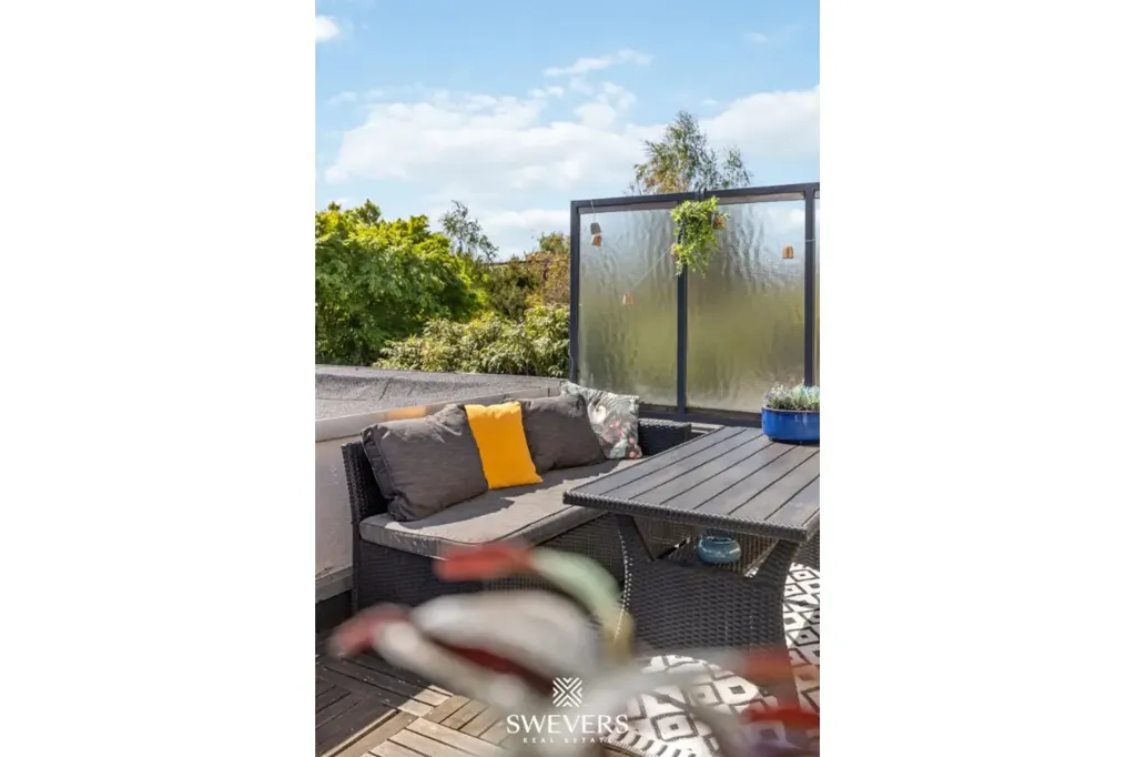 Terrasse - Duplex Rénové avec Terrasse à Hasselt