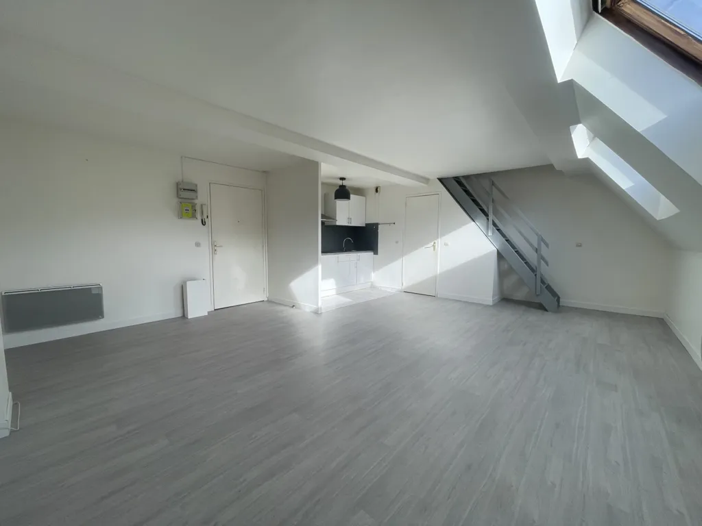 Toad - Duplex by ESSONNE in Corbeil-Essonnes