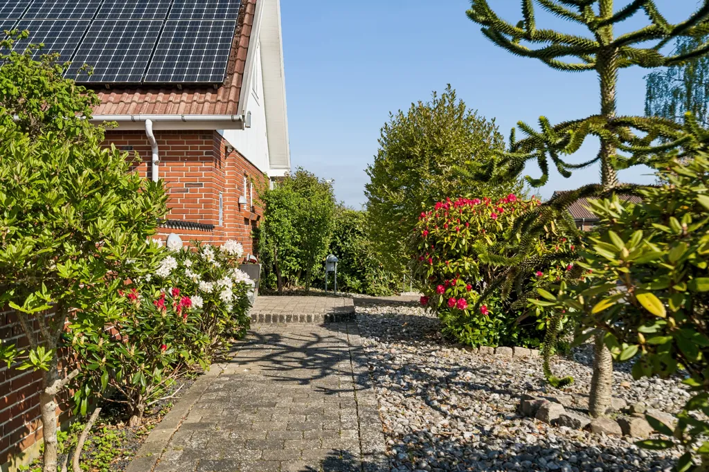 Garden - Villa with Garden in Mølholm, Vejle