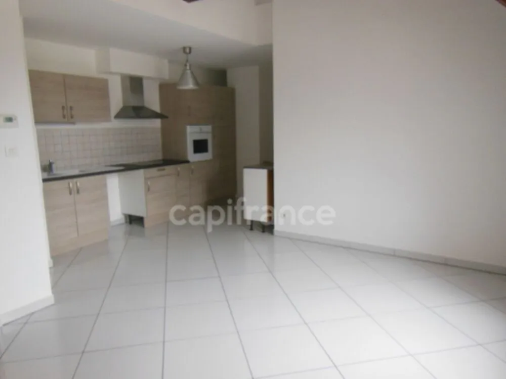 Kitchen - Duplex Apartment with Central Location in Nancy