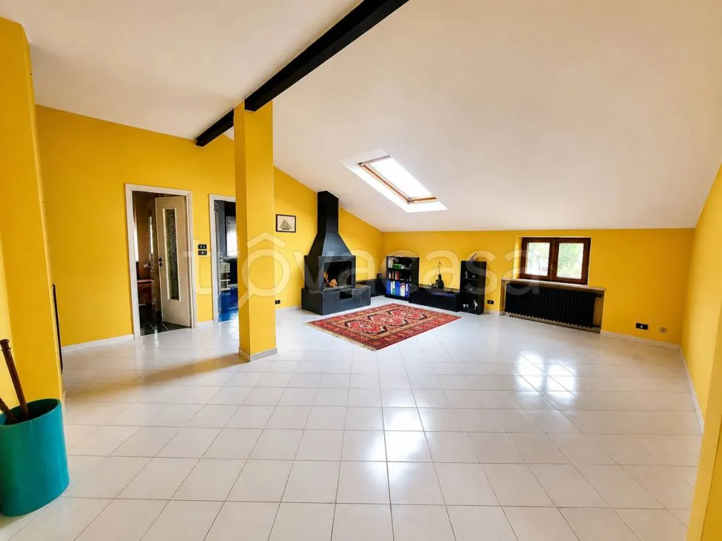 Séjour - Bifamiliar Villa with Private Garden in Givoletto