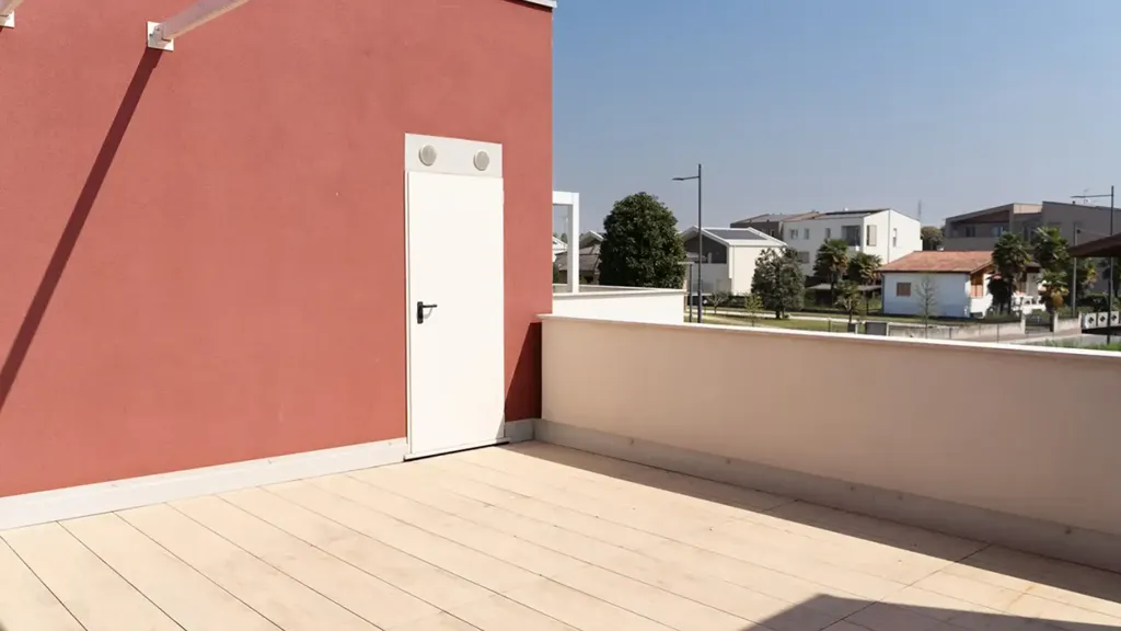 Rõdu - Apartment with East-Facing Terrace in Salzano