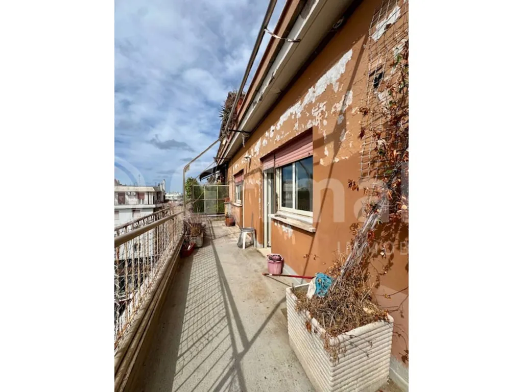 Rõdu - Apartment with Balcony in Rome, Via Di Boccea