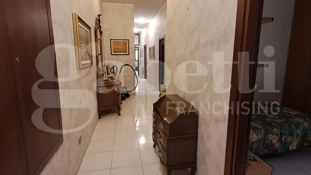 Esik - Apartment with Garden in Catania Centre