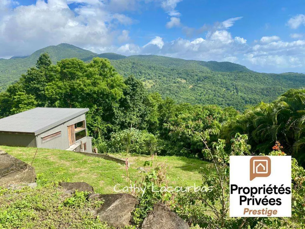 Välivaade - Panoramic Sea & Mountain View Plot in Pointe Noire