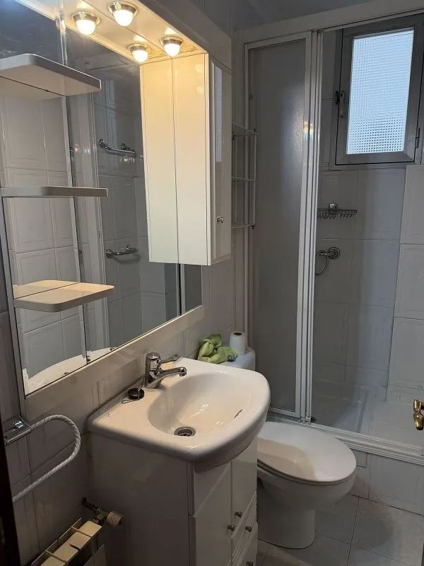 Salles de bain - 3-Bedroom Flat with South Orientation in Chamberí