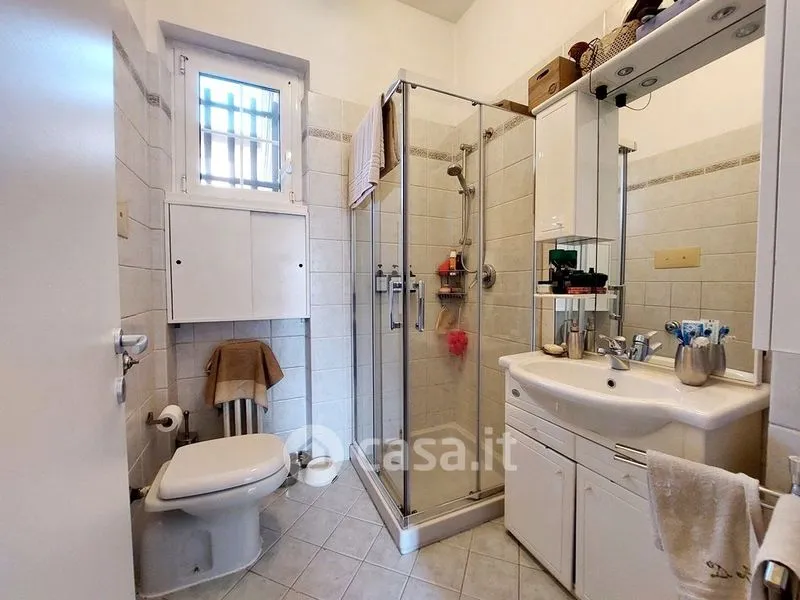 Bagni - Trilocale with Terrace in Seriate
