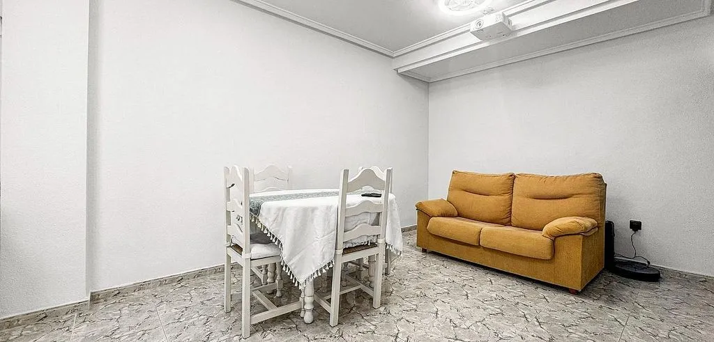 Salle à manger - Duplex with Pool in Aguas Nuevas, Torrevieja