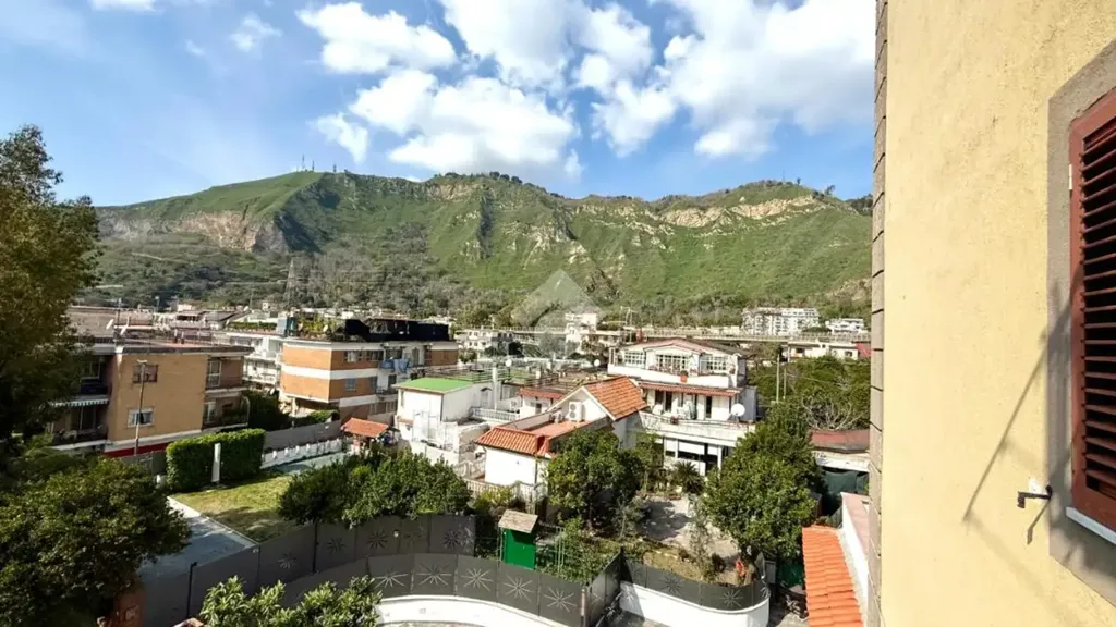 Balcon - Spacious Apartment with Balcony in Naples