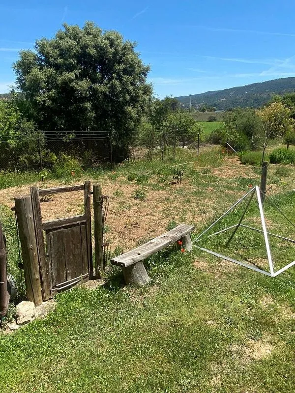Jardin - Rustic Finca with Pool and Terrace in Durón