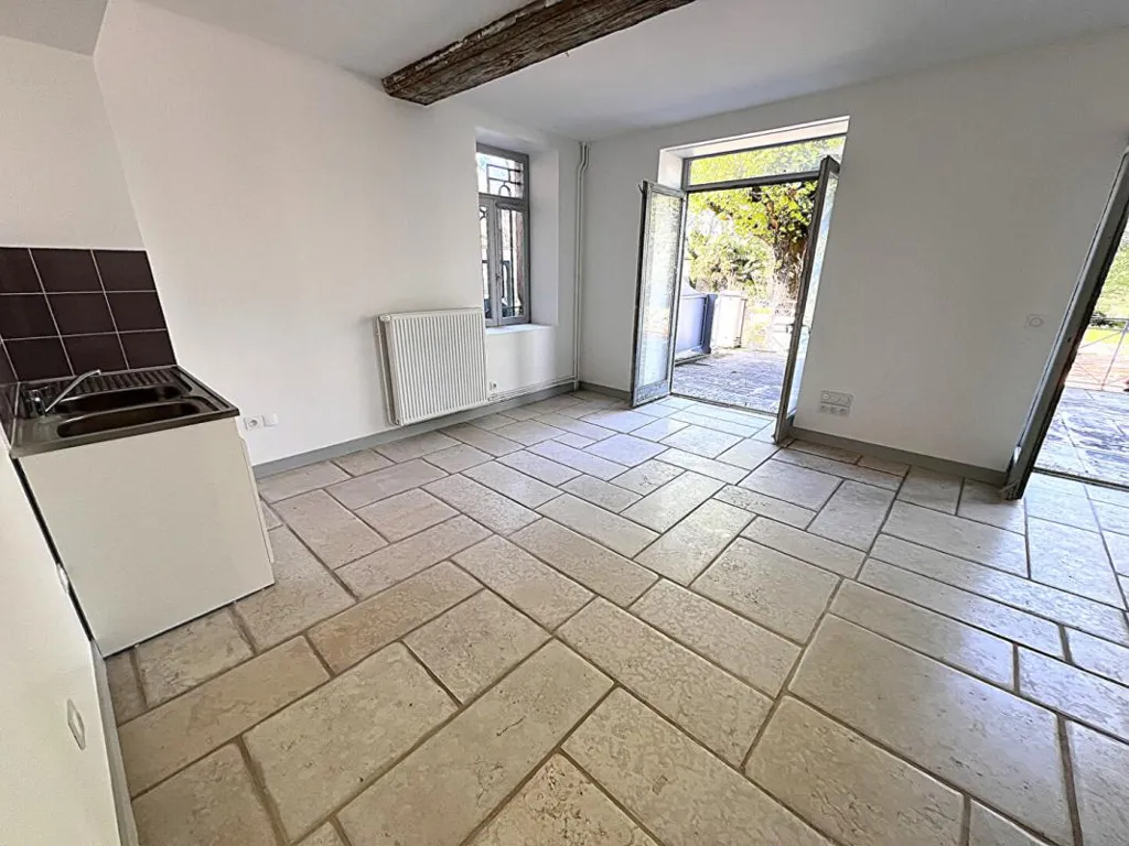 Köök - Renovated Duplex with Terrace in Beaugard