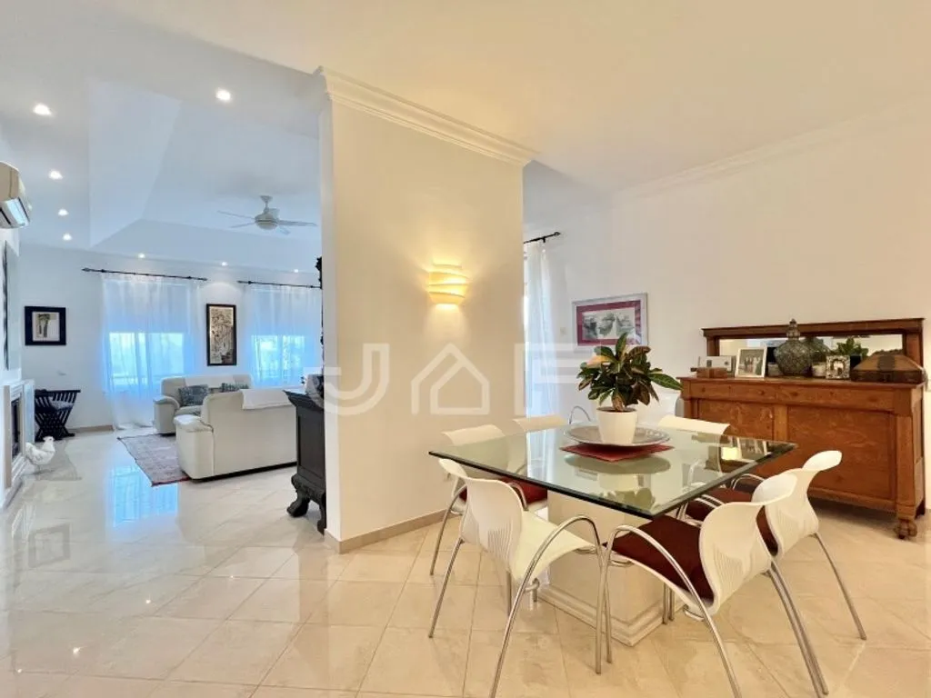 Söögituba - Algarvian Style Villa with Pool in Albufeira