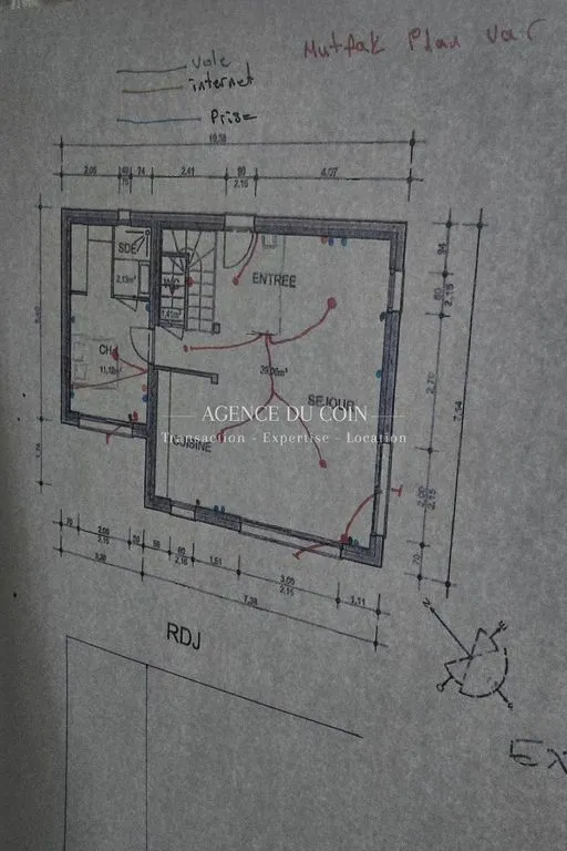 Plan - Villa Luxueuse avec Terrasses Sud à Lorgues