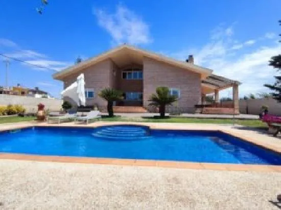 Bassein - Independent Villa with Pool in Benicarló