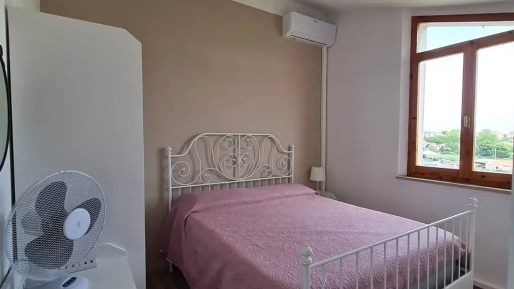 Bedrooms - Three-Bedroom Apartment with Balcony in Numana