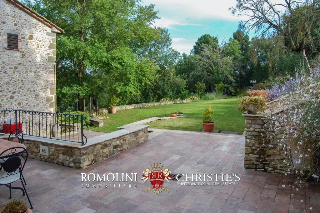 Terrass - Estate with Vineyard in Anghiari, Tuscany