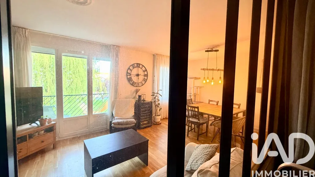 Séjour - Duplex avec deux balcons à Charnay-lès-Mâcon