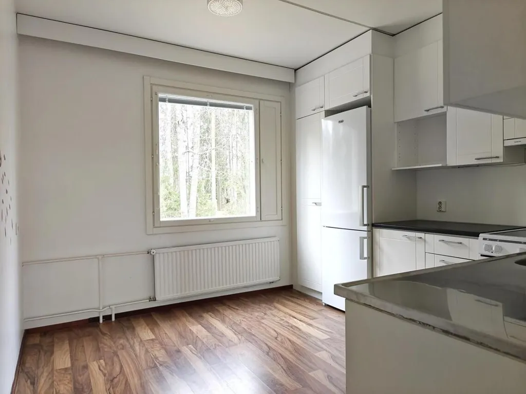 Cuisine - Spacious Flat with Balcony in Tampere