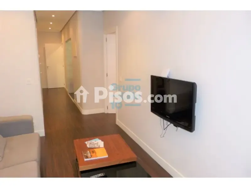Elutuba - Apartment with Balcony in Gros