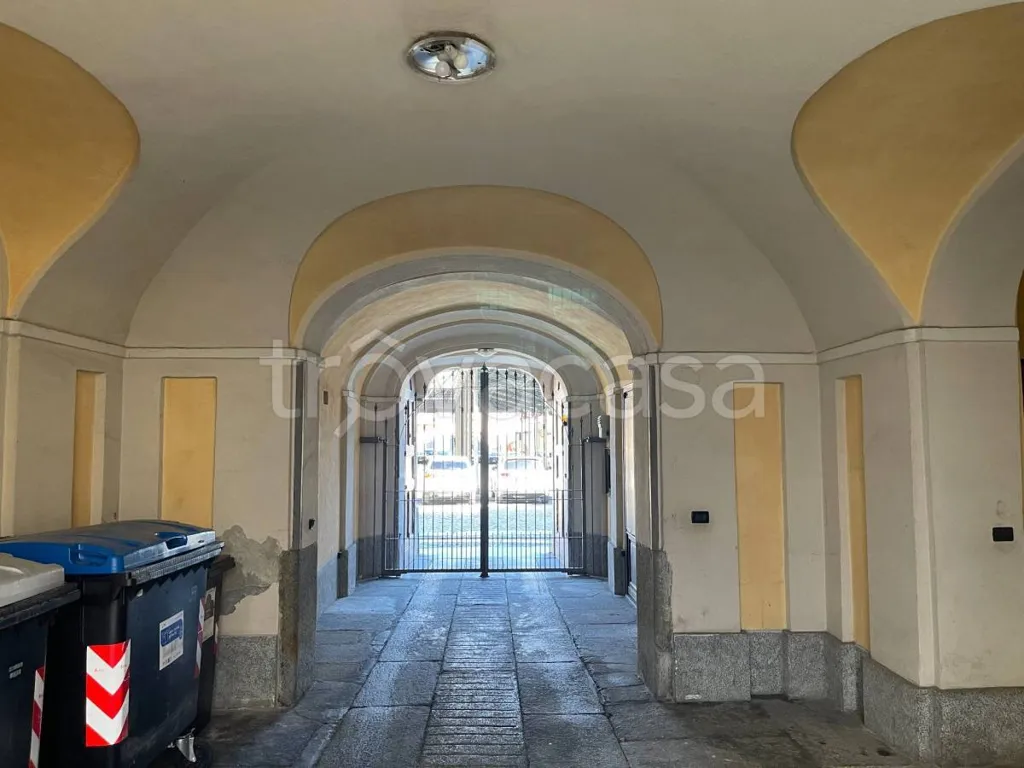 hallway_entrance