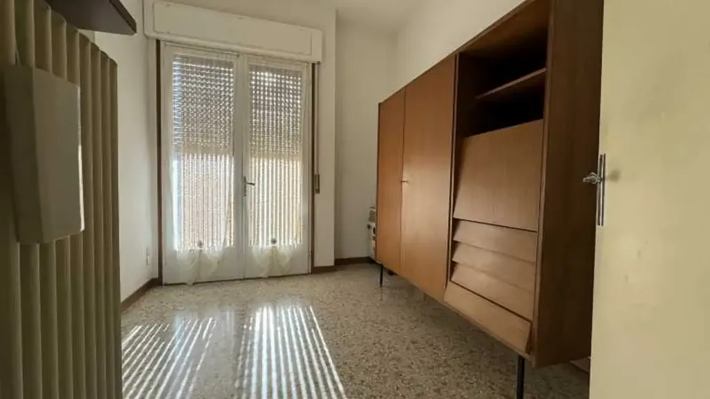 Bureau - Terraced Villa with Garden in Vittorio Veneto
