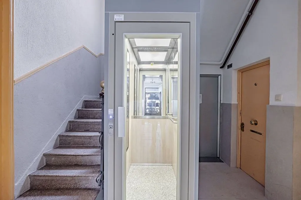 Entrée - Penthouse with East-Facing Terrace in Almagro