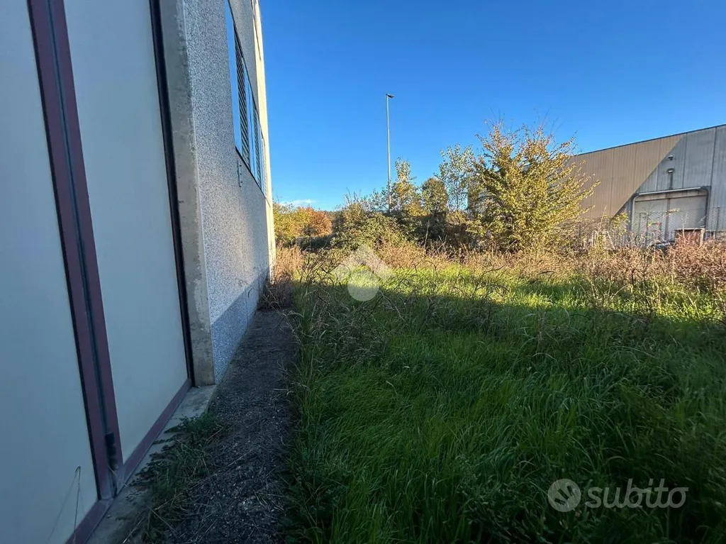 Aed - Industrial Warehouse with 1300 sqm in Cellatica
