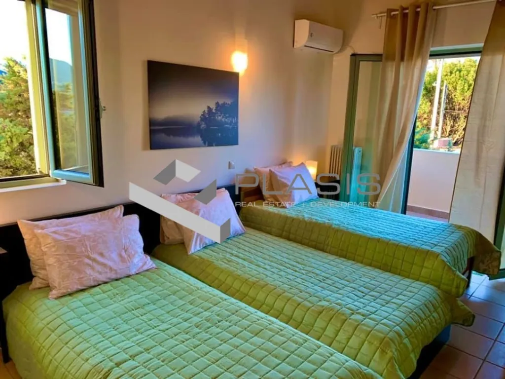 Bedrooms - Detached House with Pool in Anavyssos