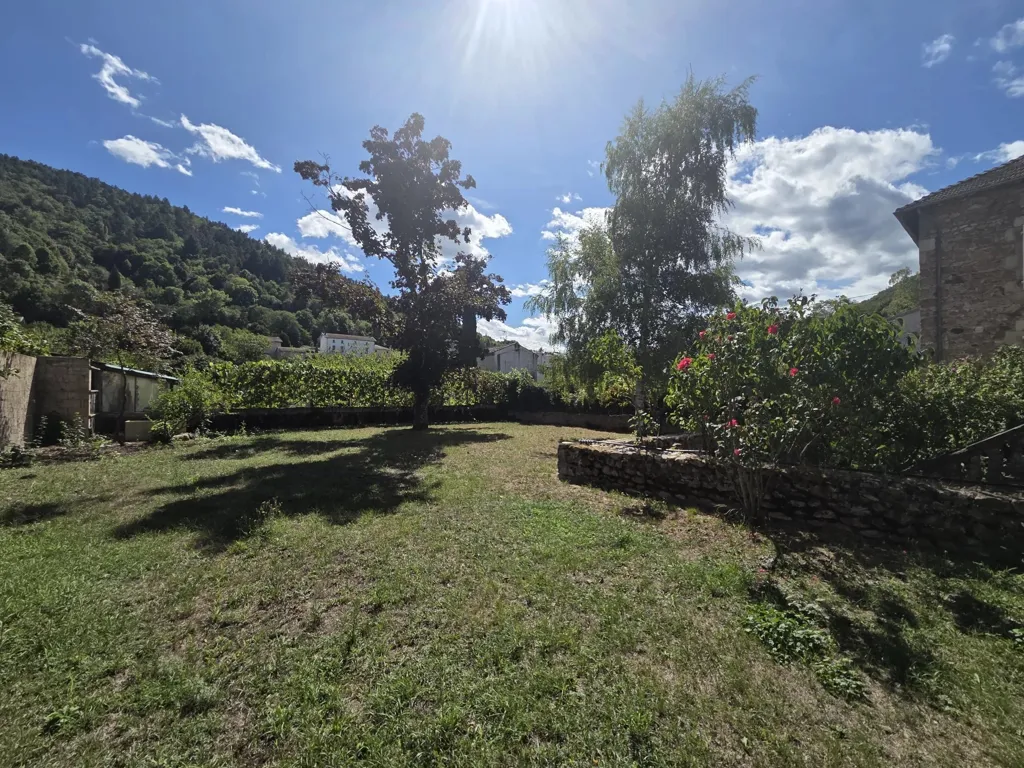 Giardino - Stone House with Garden in Lamastre