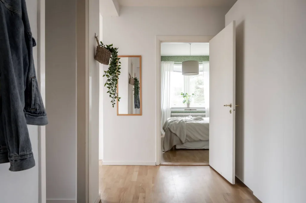 Esik - Apartment with South-Facing Balcony in Borås