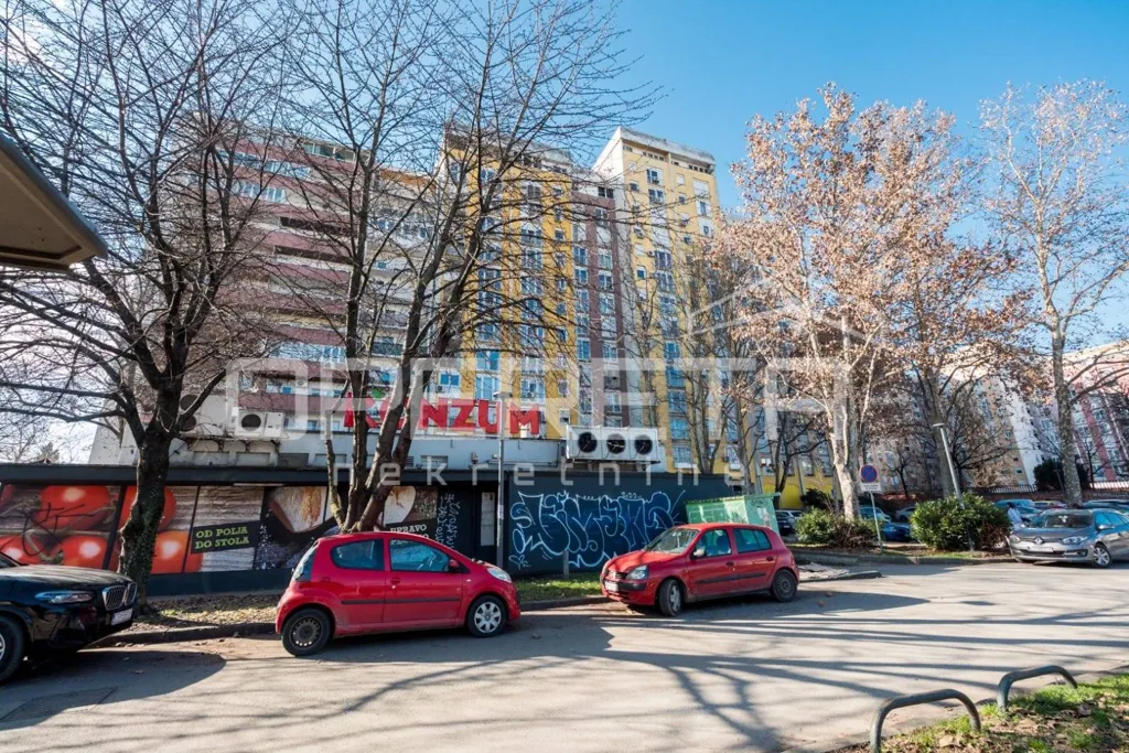 Välivaade - Three-bedroom Apartment with Central Heating in Zagreb