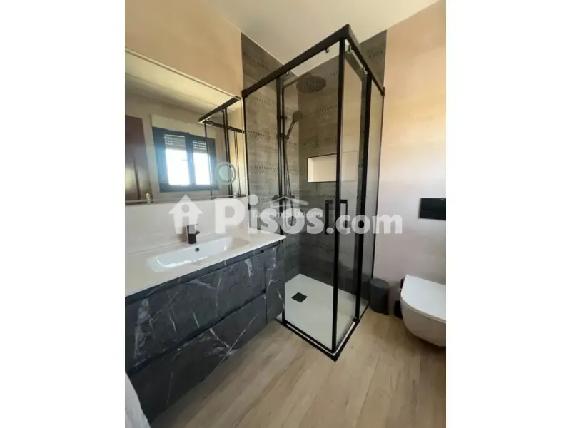 Vannitoad - Semi-detached House with Pool in Villamayor