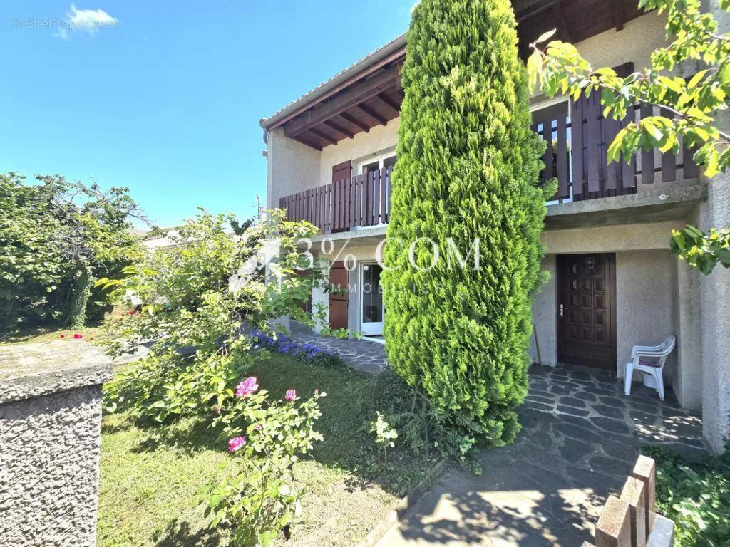 Extérieur - Maison avec Jardin et Garage à Valence