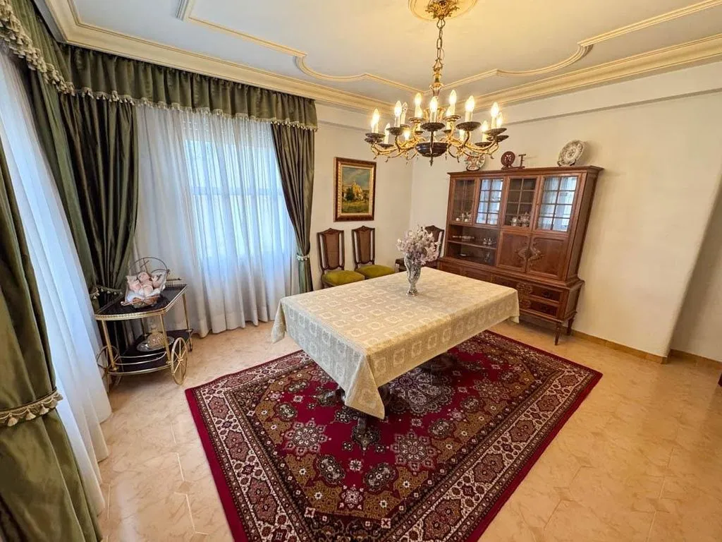 Salle à manger - Luxury Apartment Complex with Development Potential in Crevillent