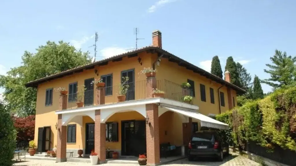Välivaade - Historic Villa with Private Garden in Moncalieri