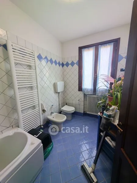 Vannitoad - Two-Level Apartment with Terrace in Castelvetro