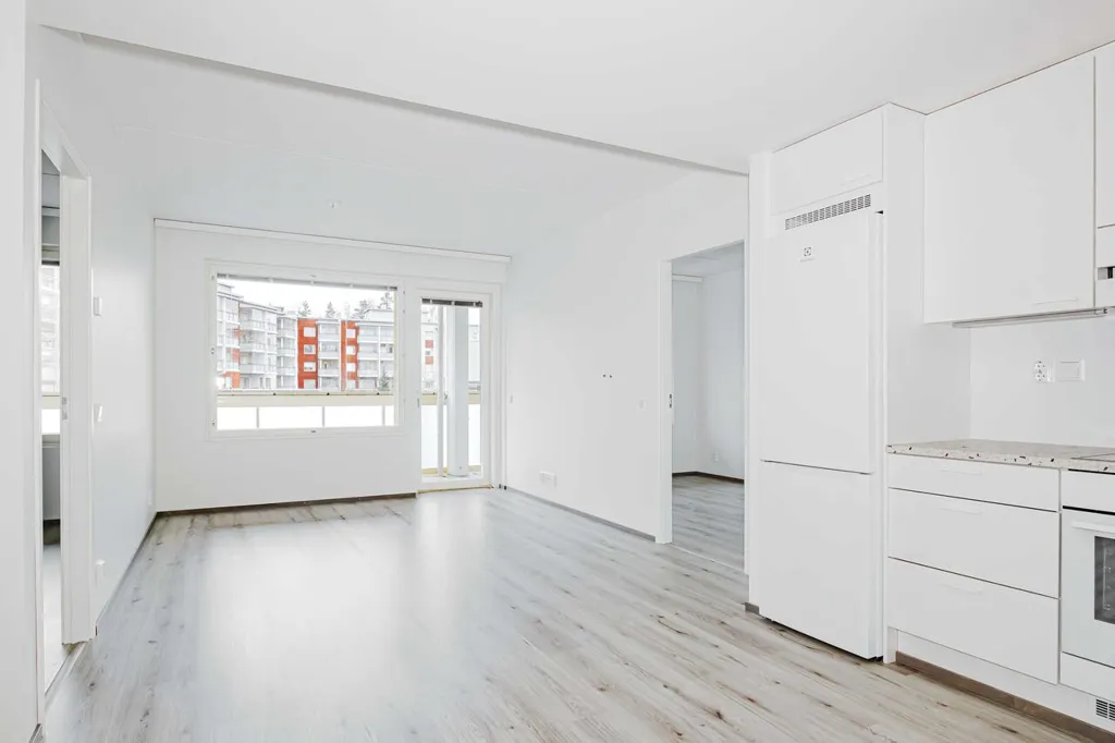 Cuisine - Two-Bedroom Apartment with Balcony in Karakallio, Espoo