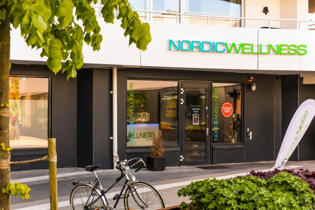 Välivaade - Modern 1-Bedroom Flat with West View in Vällingby
