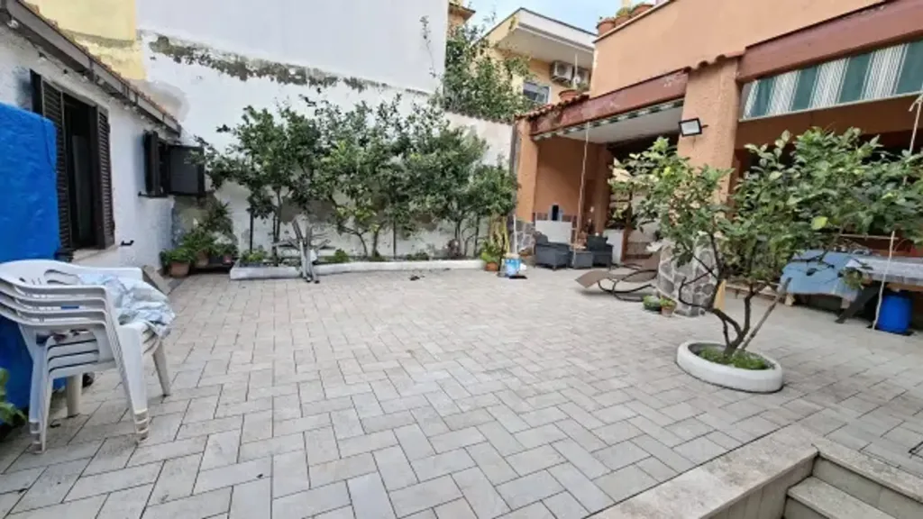 Terrass - Villa with Garden in Ladispoli Centre